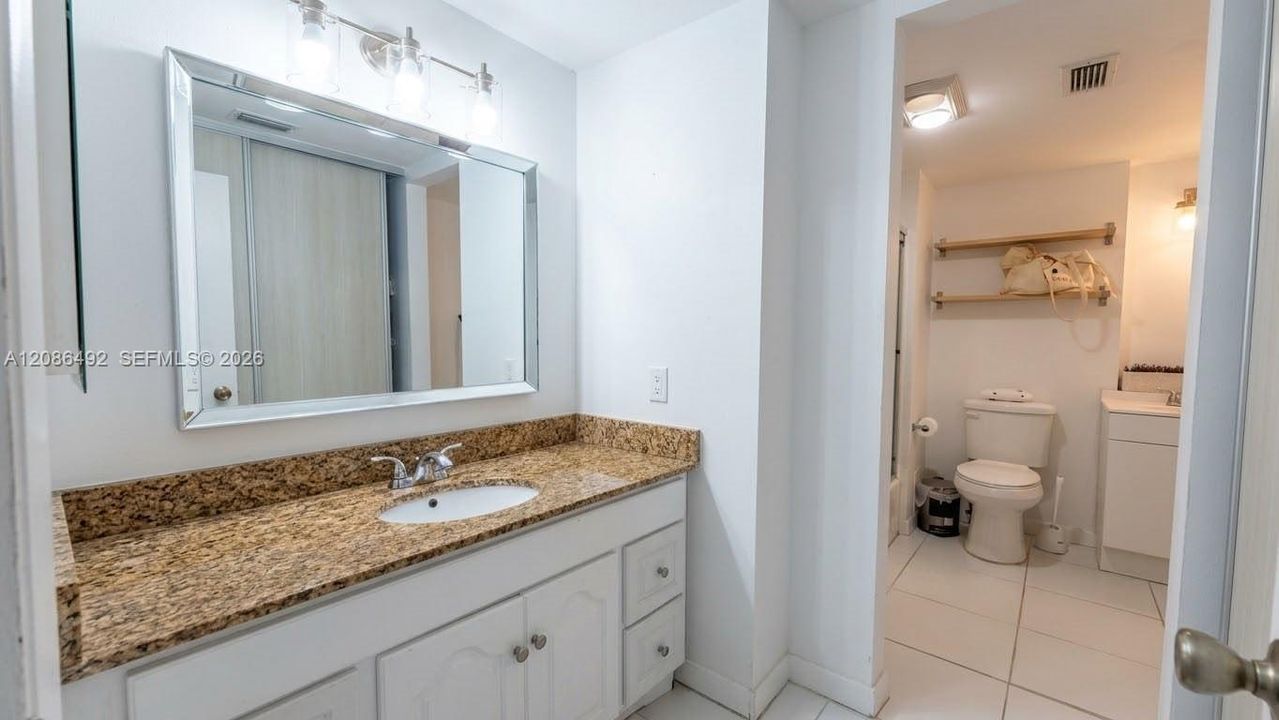 В аренду: $2,400 (2 спален, 1 ванн, 1353 Квадратных фут)