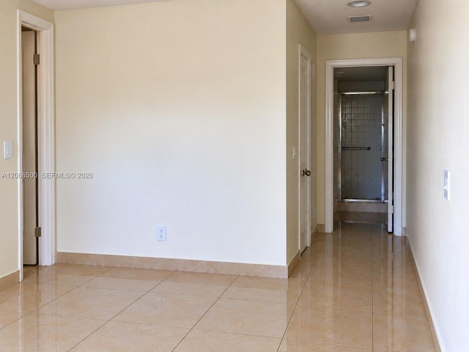 En Venta: $99,900 (1 camas, 1 baños, 900 Pies cuadrados)