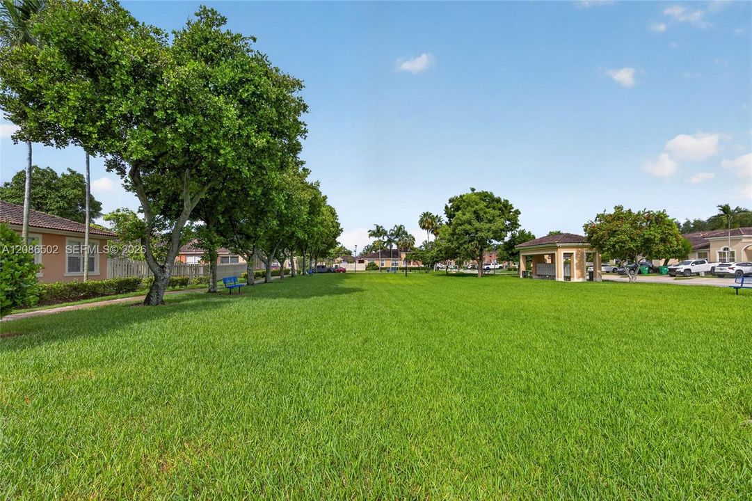 For Rent: $2,650 (3 beds, 2 baths, 1250 Square Feet)