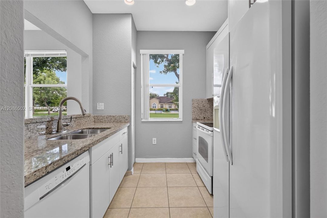 For Rent: $2,650 (3 beds, 2 baths, 1250 Square Feet)