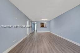 For Sale: $239,500 (2 beds, 2 baths, 1122 Square Feet)