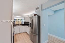For Sale: $239,500 (2 beds, 2 baths, 1122 Square Feet)