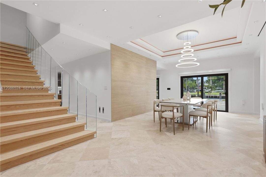 En Venta: $6,100,000 (6 camas, 5 baños, 4450 Pies cuadrados)