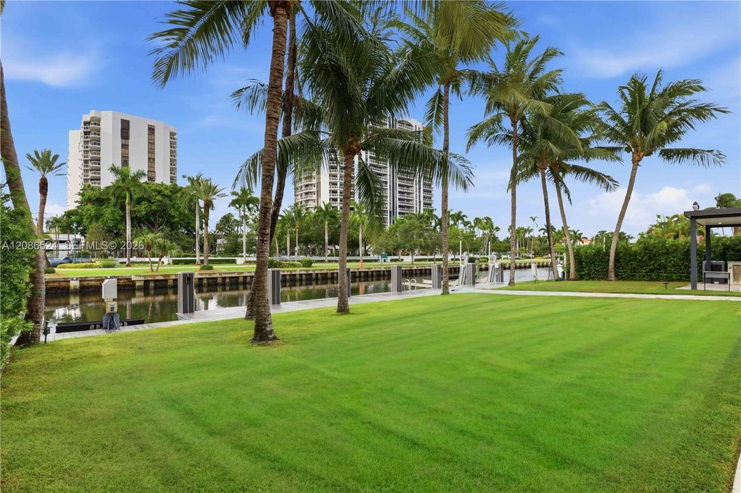 En Venta: $6,100,000 (6 camas, 5 baños, 4450 Pies cuadrados)
