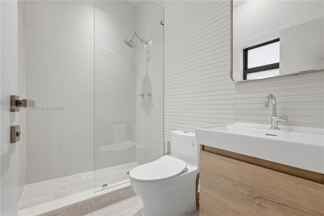 En Venta: $6,100,000 (6 camas, 5 baños, 4450 Pies cuadrados)