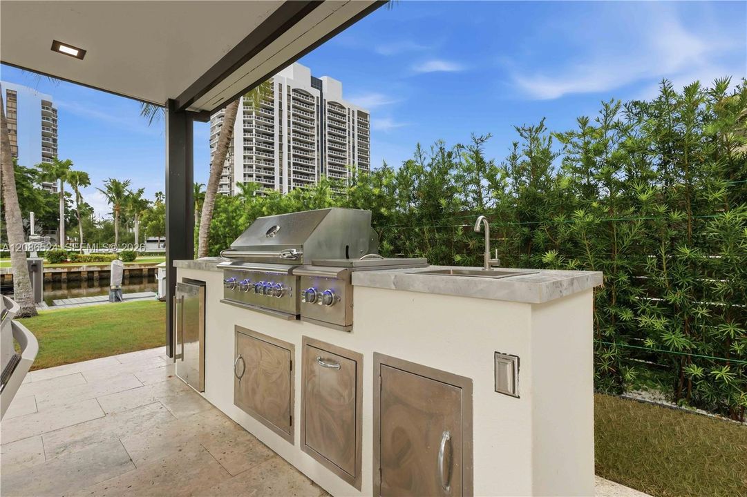 En Venta: $6,100,000 (6 camas, 5 baños, 4450 Pies cuadrados)