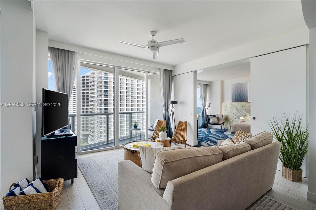 В аренду: $6,500 (2 спален, 2 ванн, 1214 Квадратных фут)