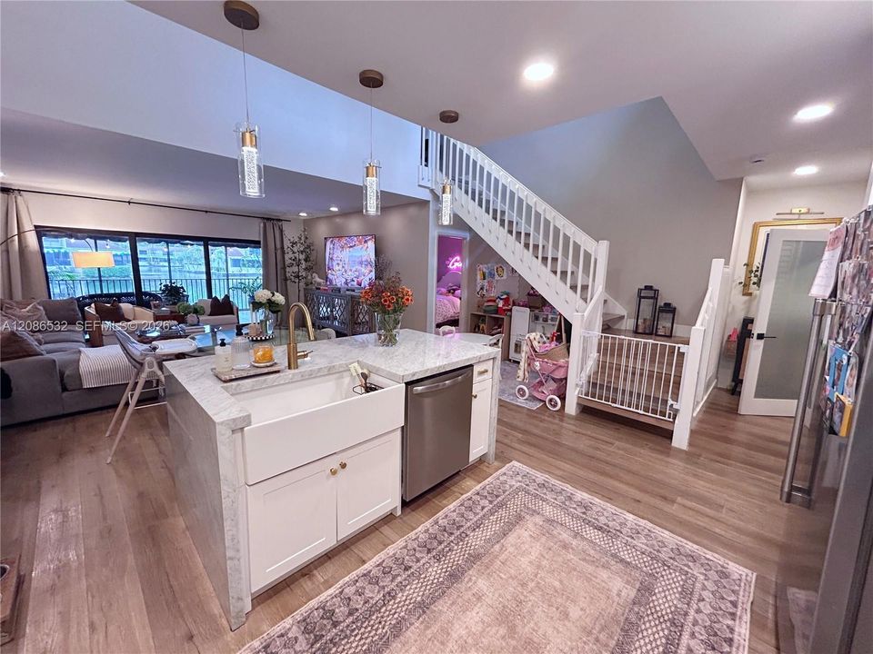 For Rent: $4,000 (3 beds, 2 baths, 1732 Square Feet)