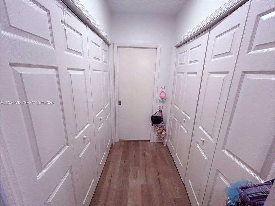 For Rent: $4,000 (3 beds, 2 baths, 1732 Square Feet)
