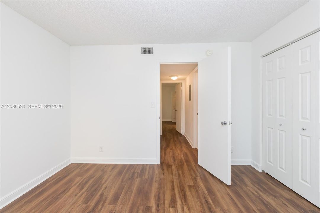 En Renta: $1,999 (2 camas, 2 baños, 958 Pies cuadrados)