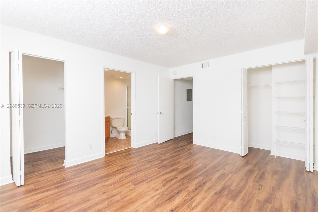 En Renta: $1,999 (2 camas, 2 baños, 958 Pies cuadrados)