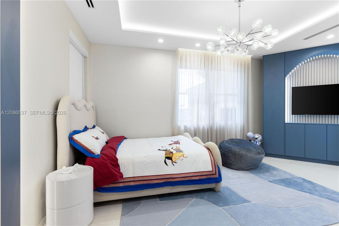 For Rent: $49,000 (5 beds, 4 baths, 4138 Square Feet)