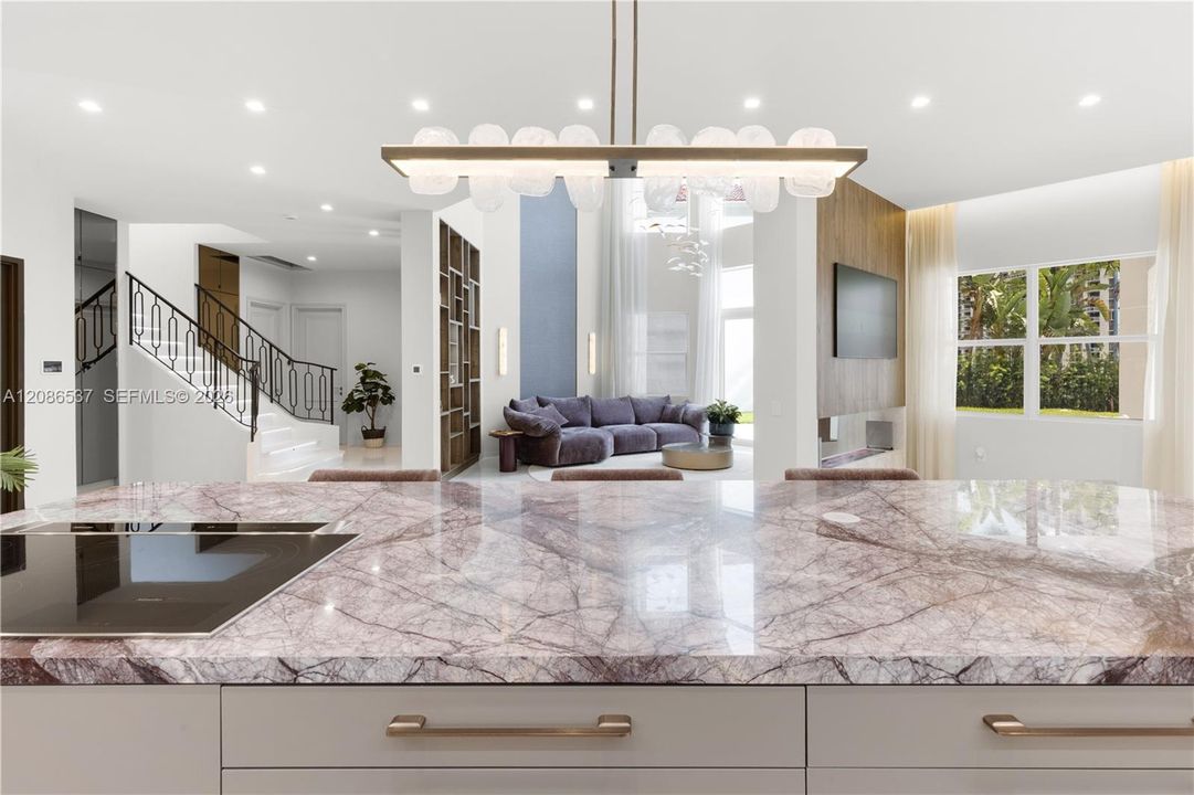 For Rent: $49,000 (5 beds, 4 baths, 4138 Square Feet)