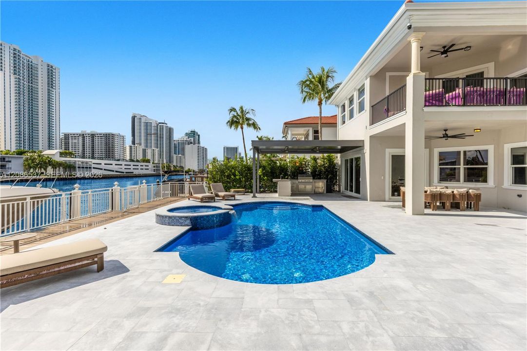 For Rent: $49,000 (5 beds, 4 baths, 4138 Square Feet)