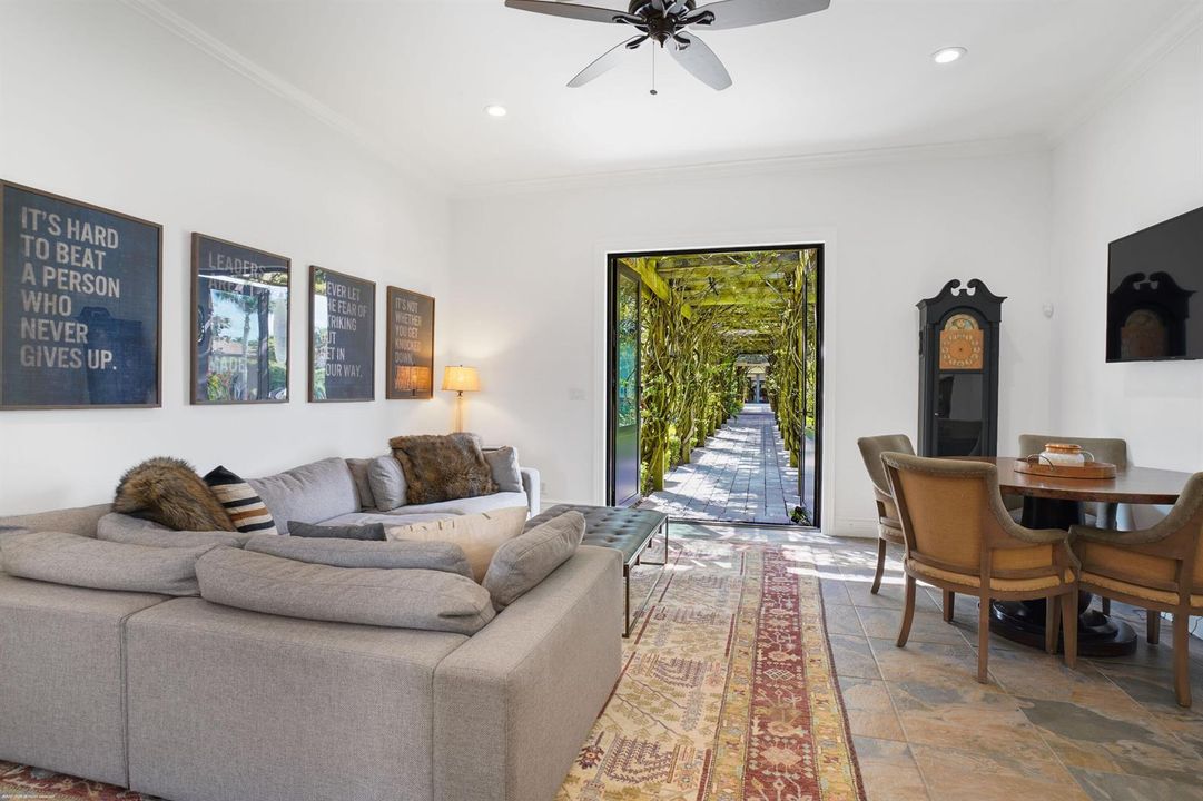4600 Garden Point Trl 113