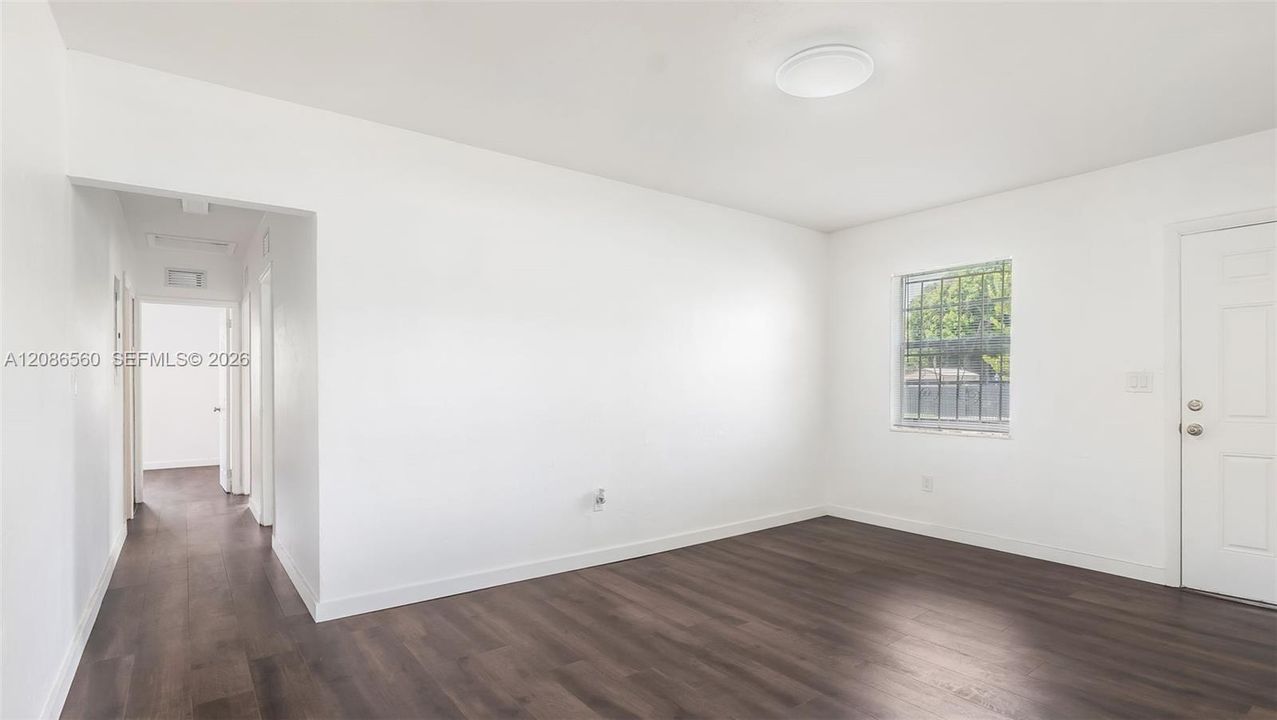 В аренду: $2,500 (3 спален, 1 ванн, 951 Квадратных фут)