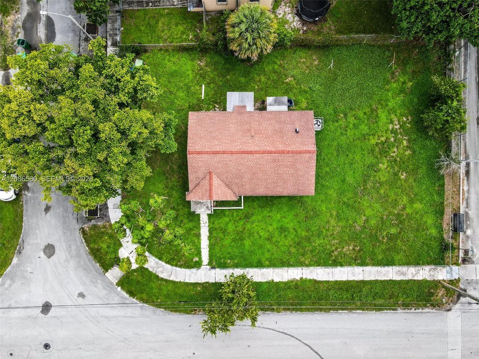 В аренду: $2,500 (3 спален, 1 ванн, 951 Квадратных фут)
