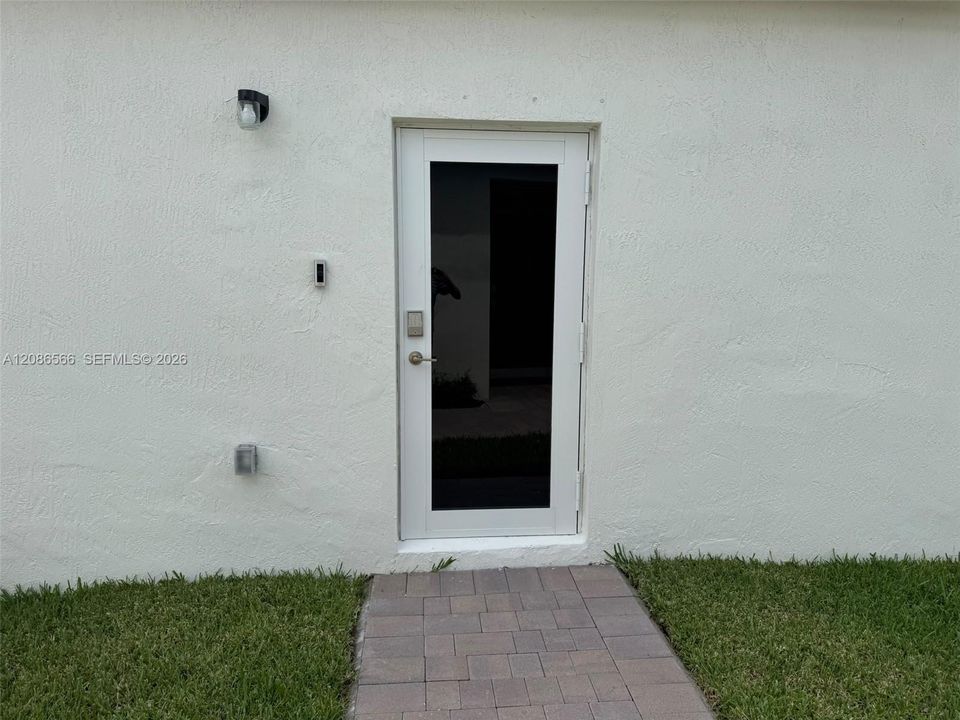 For Rent: $1,500 (1 beds, 1 baths, 0 Square Feet)