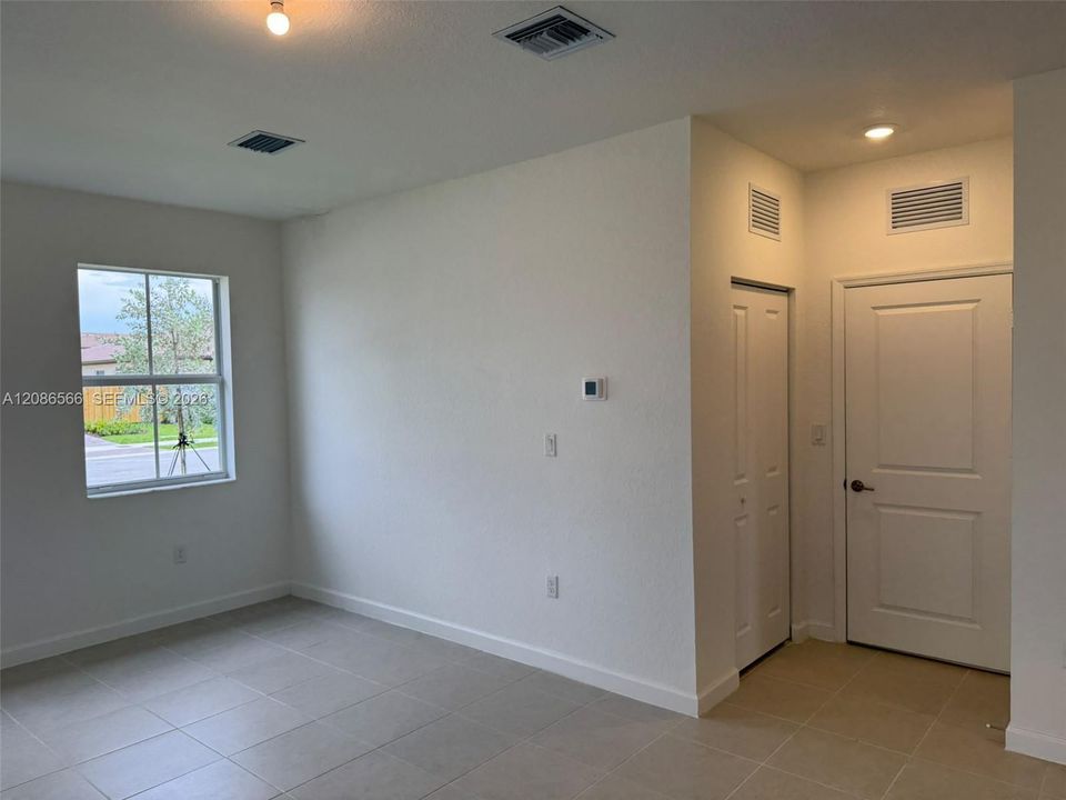 For Rent: $1,500 (1 beds, 1 baths, 0 Square Feet)