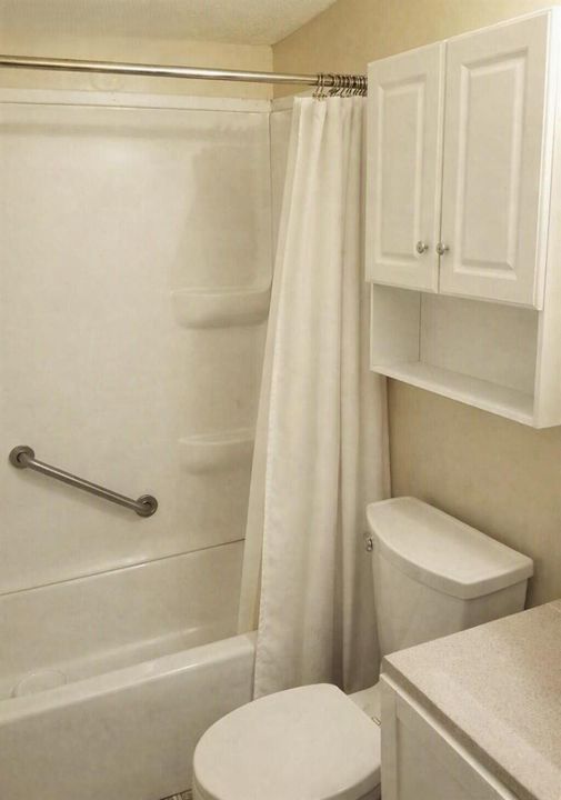 hall_bathroom