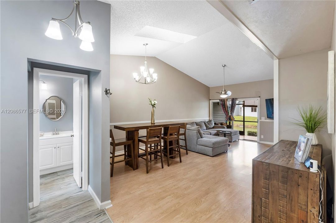 For Sale: $275,000 (3 beds, 2 baths, 1308 Square Feet)