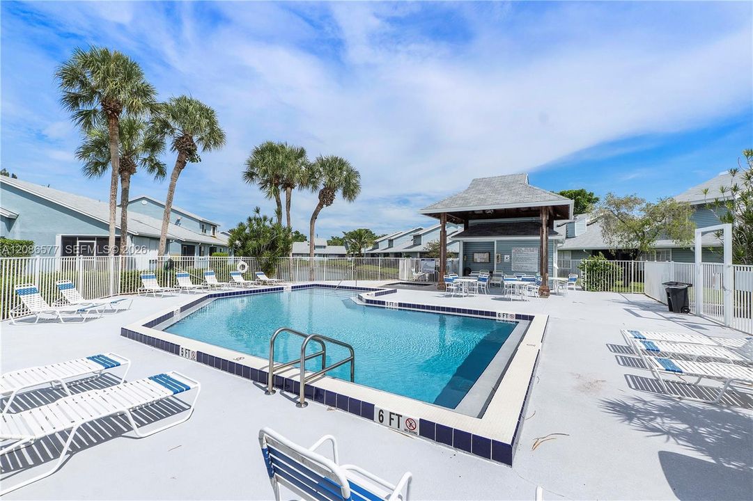 For Sale: $275,000 (3 beds, 2 baths, 1308 Square Feet)