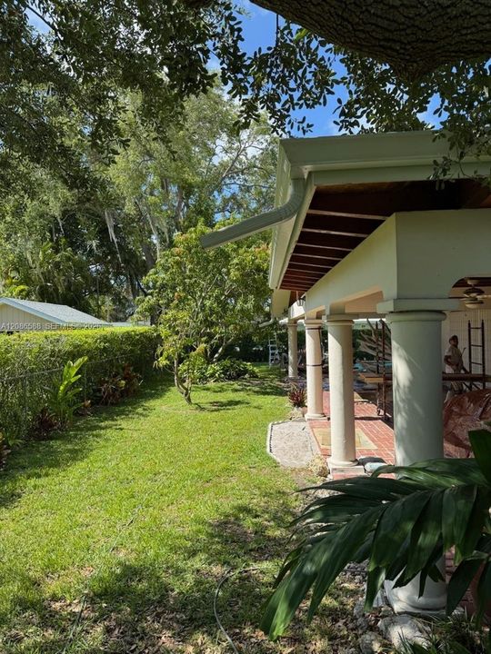 На продажу: $980,000 (4 спален, 2 ванн, 1992 Квадратных фут)