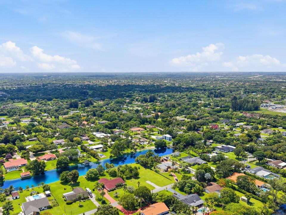 For Sale: $1,999,999 (0.99 acres)