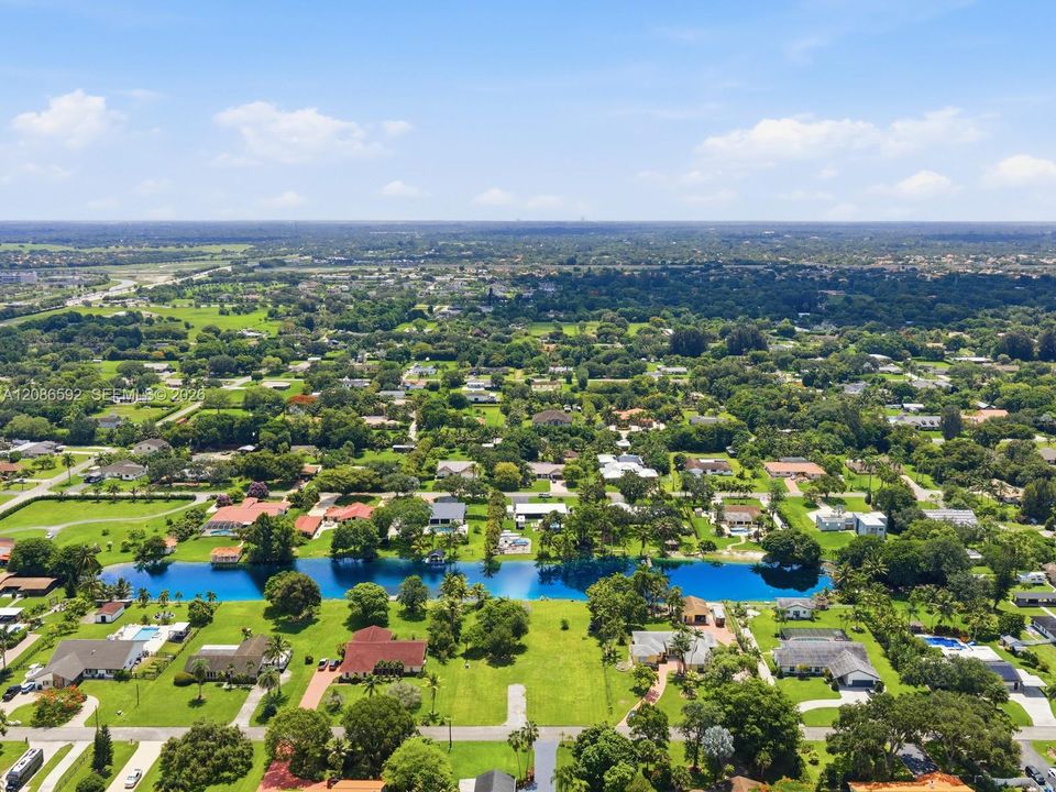 For Sale: $1,999,999 (0.99 acres)