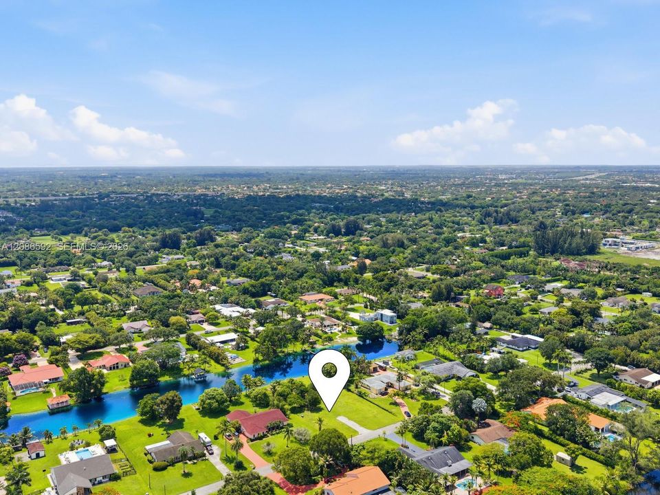 For Sale: $1,999,999 (0.99 acres)