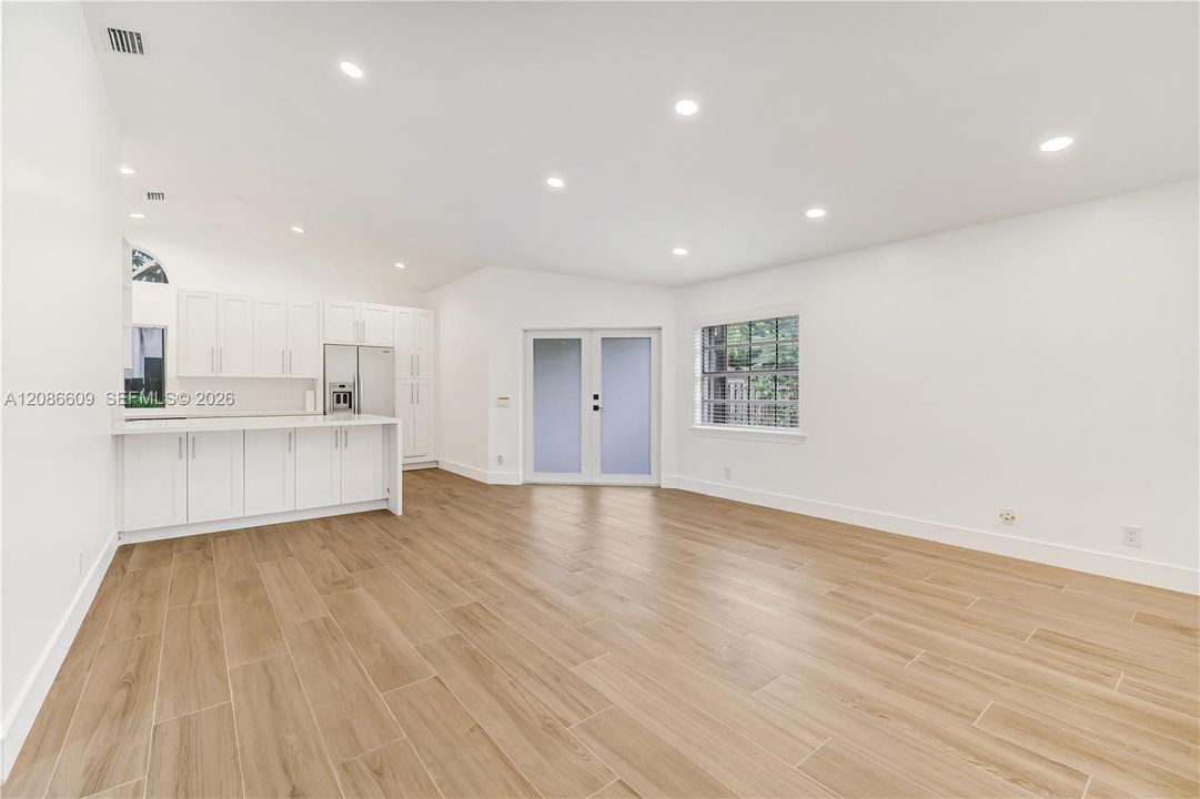 En Renta: $3,800 (3 camas, 2 baños, 1296 Pies cuadrados)