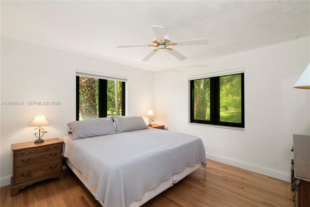 En Venta: $2,499,000 (4 camas, 3 baños, 3160 Pies cuadrados)