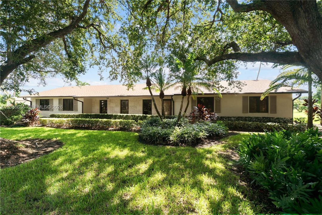 En Venta: $2,499,000 (4 camas, 3 baños, 3160 Pies cuadrados)