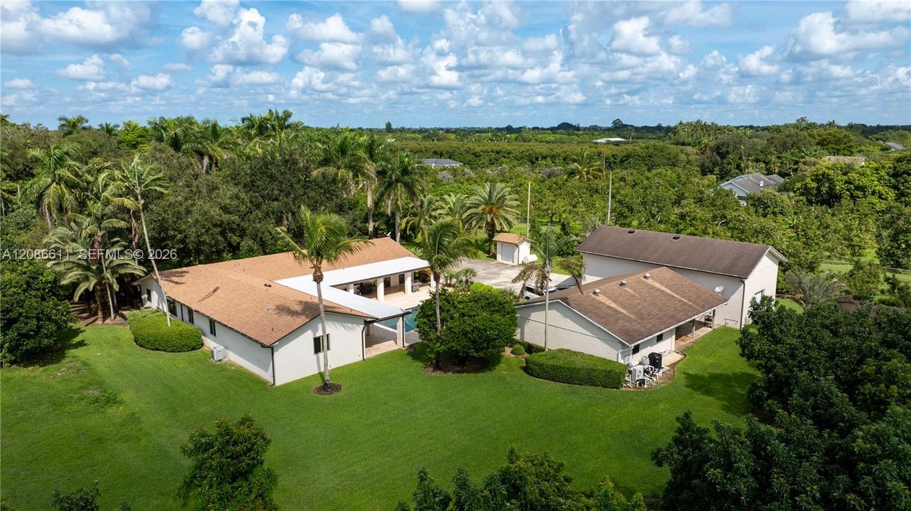 En Venta: $2,499,000 (4 camas, 3 baños, 3160 Pies cuadrados)
