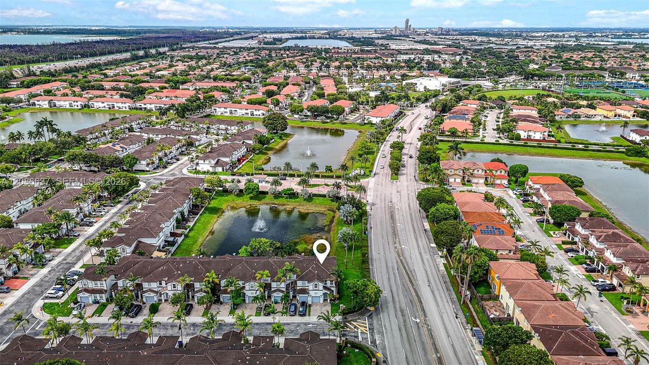 For Sale: $529,900 (4 beds, 2 baths, 1894 Square Feet)
