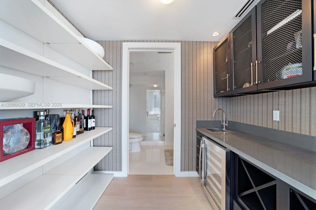 For Sale: $5,850,000 (4 beds, 4 baths, 4437 Square Feet)