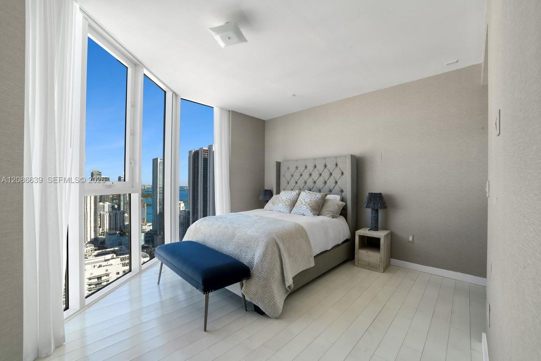 For Sale: $5,850,000 (4 beds, 4 baths, 4437 Square Feet)