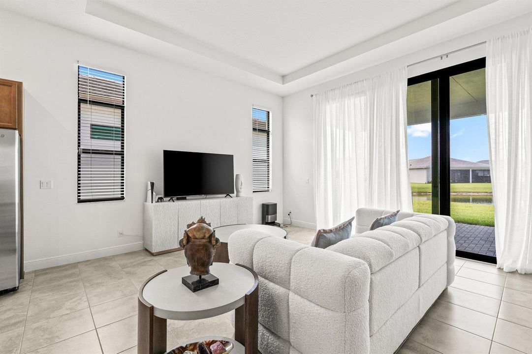 014-11356SouthwestPietraWay-PortStLucie-