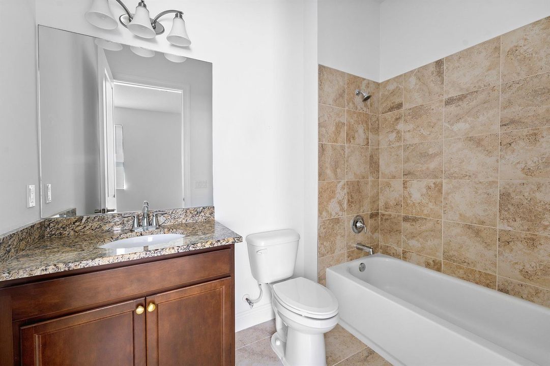 008-11345SouthwestPietraWay-PortStLucie-