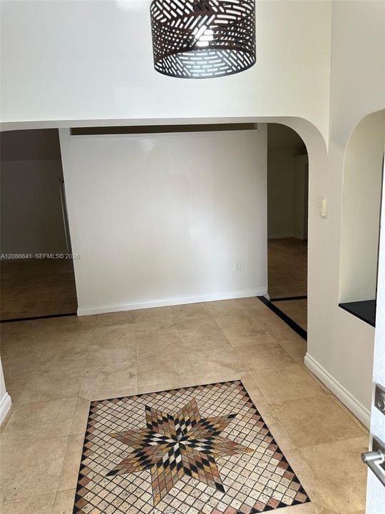 For Rent: $3,800 (4 beds, 2 baths, 2206 Square Feet)