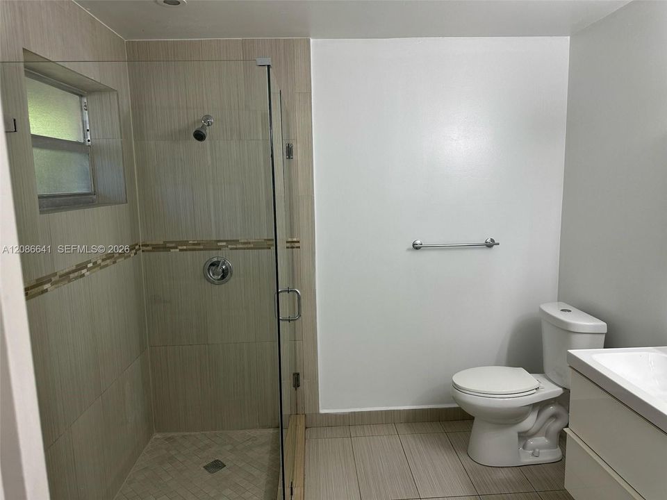 For Rent: $3,800 (4 beds, 2 baths, 2206 Square Feet)