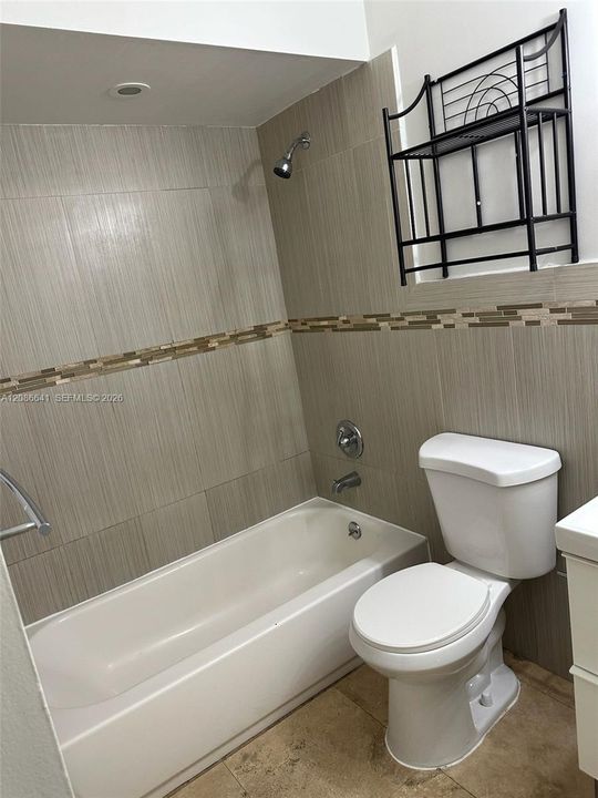 For Rent: $3,800 (4 beds, 2 baths, 2206 Square Feet)
