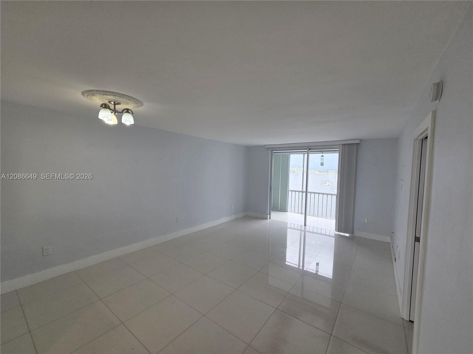 En Renta: $1,800 (1 camas, 1 baños, 768 Pies cuadrados)