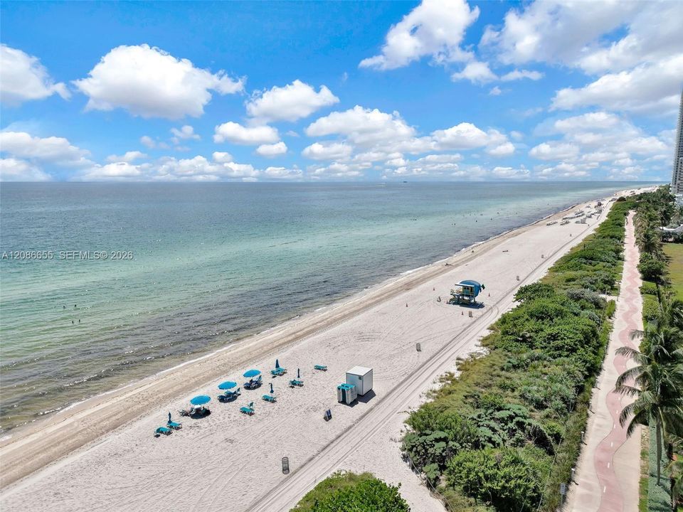 For Rent: $3,250 (1 beds, 1 baths, 850 Square Feet)