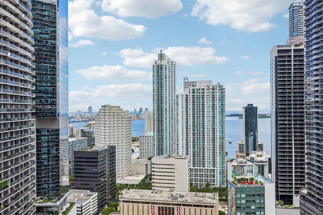 For Sale: $889,500 (2 beds, 2 baths, 1311 Square Feet)