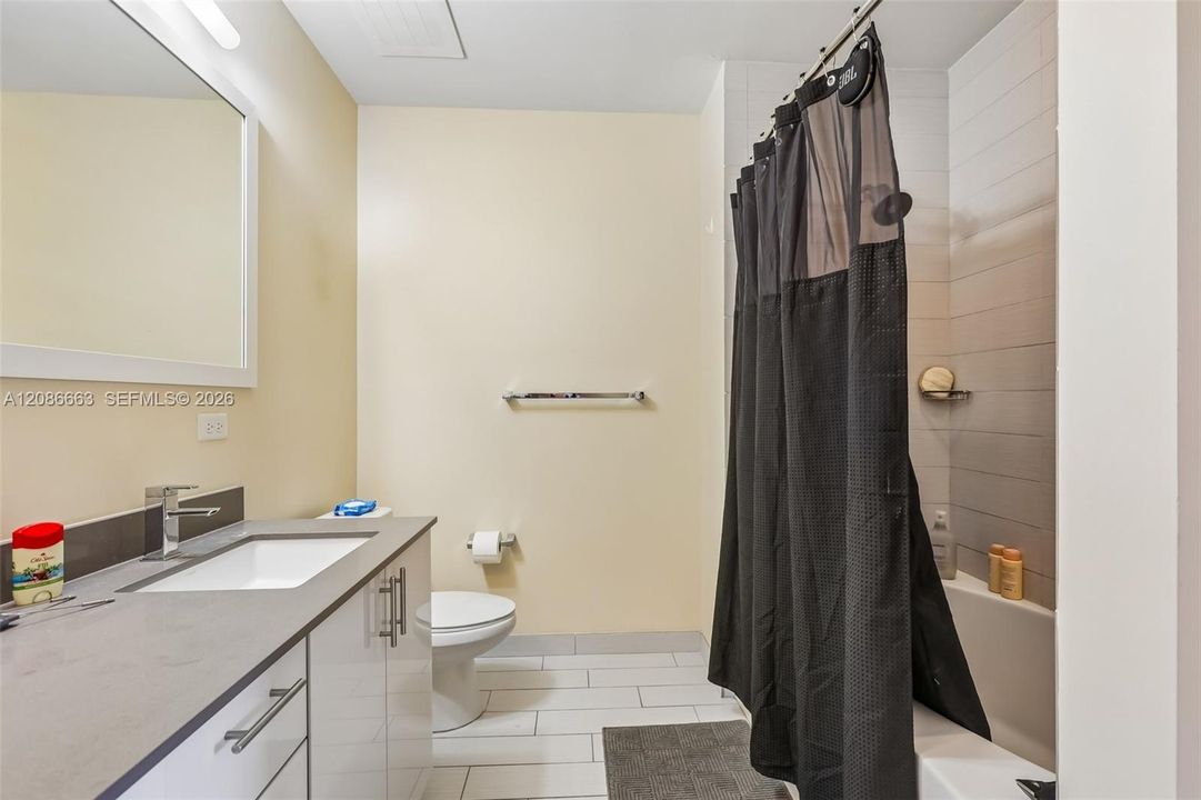 For Sale: $889,500 (2 beds, 2 baths, 1311 Square Feet)