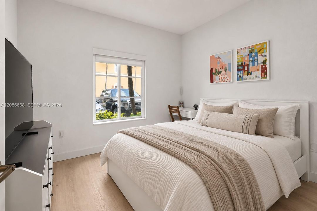 Active With Contract: $485,000 (3 beds, 3 baths, 1462 Square Feet)