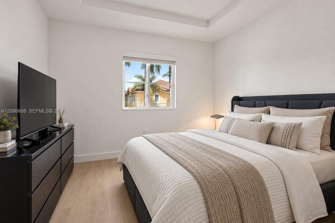 Active With Contract: $485,000 (3 beds, 3 baths, 1462 Square Feet)