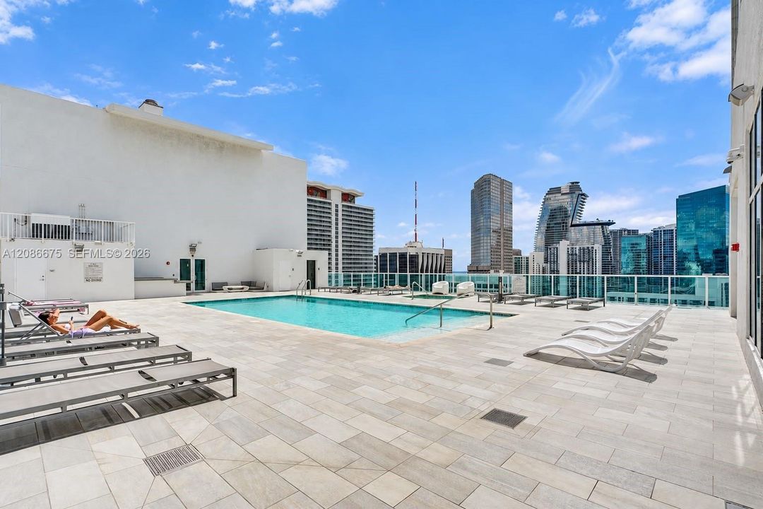 En Venta: $329,000 (1 camas, 1 baños, 620 Pies cuadrados)
