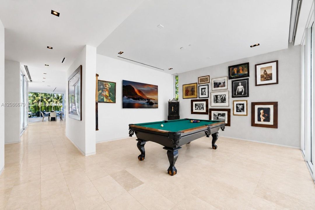 For Rent: $68,000 (4 beds, 4 baths, 5154 Square Feet)